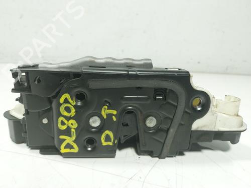 Serrure avant gauche VW UP! (121, 122, BL1, BL2, BL3, 123) 1.0 EcoFuel (68 hp) 16663787