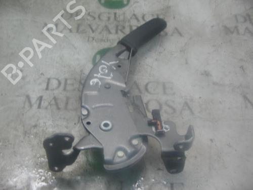 Parkbremsarm/handtak OPEL CORSA C (X01) 1.3 CDTI (F08, F68) (70 hp) 8772178