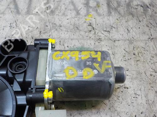 Right front window motor SEAT LEON ST (5F8) 1.6 TDI | BP3997701E20 