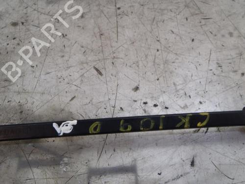 Used Front windshield wiper arm PEUGEOT 207 (WA_, WC_) 1.4 HDi (68 hp) 3819551