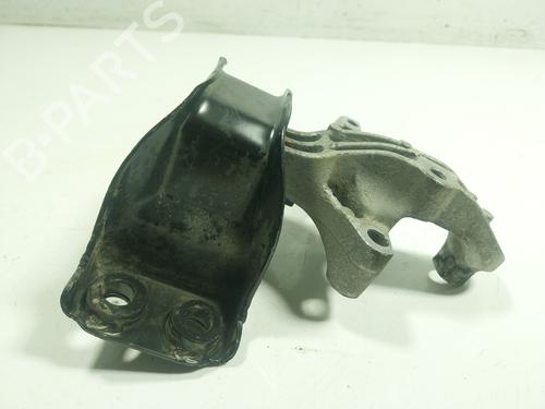 Used Engine mount Engine mount RENAULT KADJAR (HA_, HL_) 1.5 dCi 110 (HLA3) (110 hp) 24397684 24397684