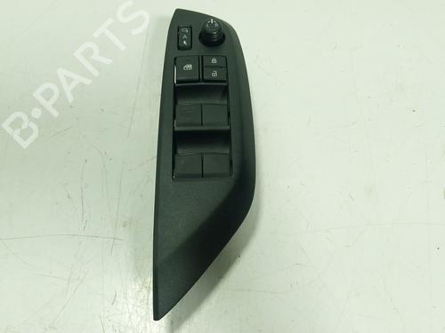 Used Left front window switch Left front window switch TOYOTA YARIS CROSS (MXP_) 1.5 Hybrid (MXPJ11) (131 hp) 29457045 29457045