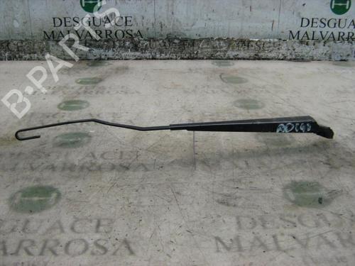 Used Front windshield wiper arm Front windshield wiper arm CITROËN XSARA (N1) 2.0 HDi 90 (90 hp) 3741472 3741472