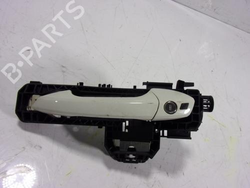 Used Front left exterior door handle MERCEDES-BENZ C-CLASS (W204) [2007-2015]  10111527