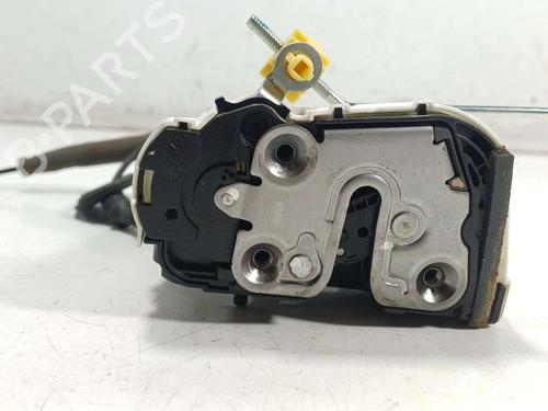 Cerradura puerta trasera izquierda Cerradura puerta trasera izquierda 39568644 39568644