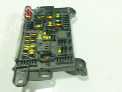 Used Fuse box Fuse box BMW X6 (E71, E72) xDrive 40 d (306 hp) 32303680 32303680