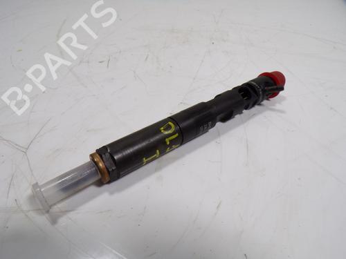 Used Injector DACIA DUSTER (HS_) 1.5 dCi (109 hp) 15066699