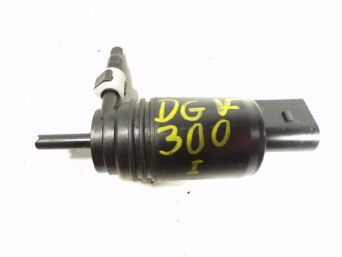 Used Washer pump Washer pump BMW 1 (F21) 116 d (116 hp) 14285227 14285227