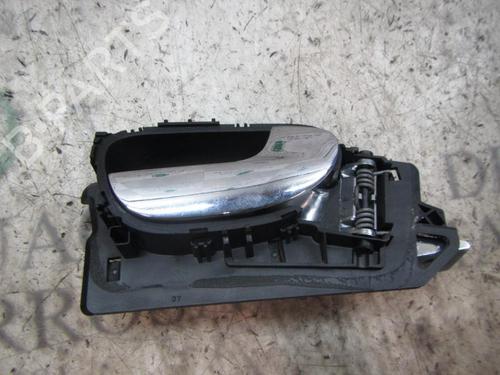 Used Front right interior door handle Front right interior door handle 3822988 3822988