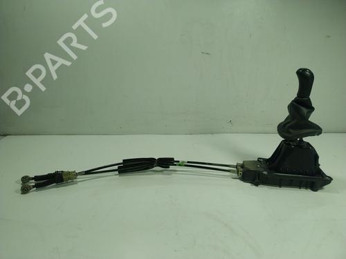 Used Gear lever Gear lever DACIA SANDERO II TCe 90 (B8M1, B8MA, B8AC) (90 hp) 17322523 17322523