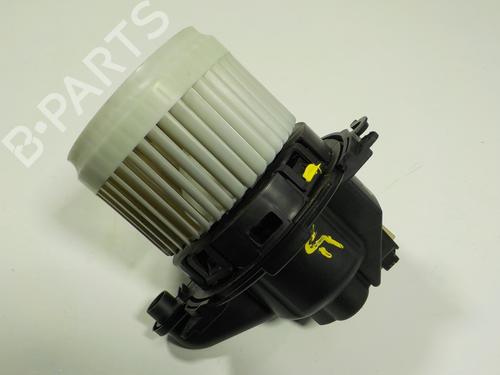 Used Heater blower motor Heater blower motor DACIA SANDERO II TCe 90 (B8M1, B8MA, B8AC) (90 hp) 13113297 13113297
