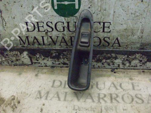 Used Left rear window switch Left rear window switch VOLVO V40 Estate (645) 1.9 DI (95 hp) 3735693 3735693