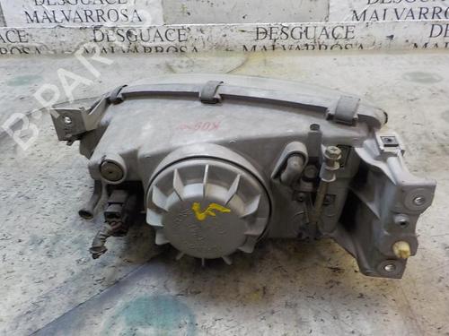 Right headlight HYUNDAI LANTRA II (J-2) 1.6 16V | BP3854224C29 