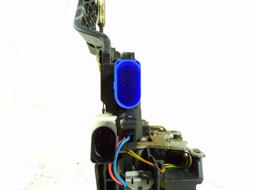 Front left lock VW TOUAREG (7LA, 7L6, 7L7) 3.0 V6 TDI | BP8201953C98 