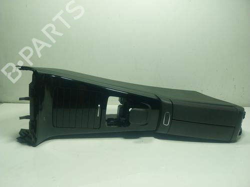 Armrest / Center console MERCEDES-BENZ A-CLASS (W177) A 250 e (177.086) | BP24572959I20 