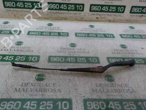 Used Front windshield wiper arm Front windshield wiper arm 4720377 4720377