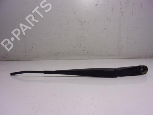 Used Front windshield wiper arm NISSAN NAVARA NP300 (D40) 2.5 dCi (174 hp) 15908780