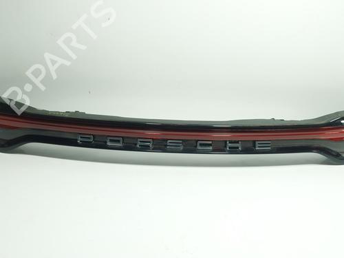 rear-center-light-porsche-macan-95b-2014-36702544 main image