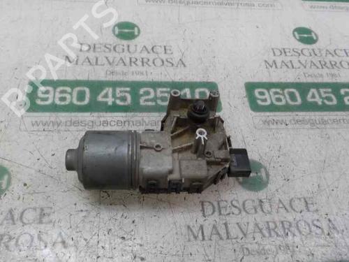 Used Front wiper motor FORD KUGA I 2.0 TDCi (136 hp) 4590622