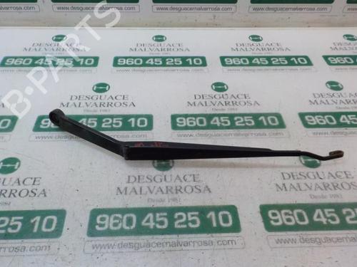 Used Front windshield wiper arm Front windshield wiper arm 3880866 3880866