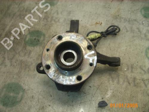 Used Left front steering knuckle RENAULT CLIO II (BB_, CB_) 1.5 dCi (B/CB07) (65 hp) 3755788