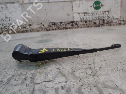 Used Rear windshield wiper arm Rear windshield wiper arm 4008261 4008261