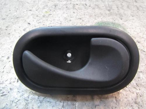 Used Front right interior door handle Front right interior door handle RENAULT KANGOO / GRAND KANGOO II (KW0/1_) 1.5 dCi 90 (KW05, KW08, KW0G, KW11) (90 hp) 3835527 3835527