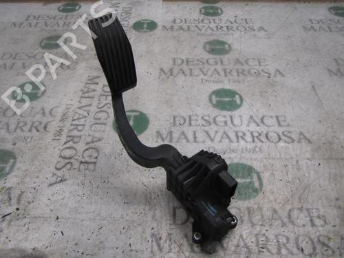 Used Pedal Pedal FIAT LINEA (323_, 110_) 1.3 D Multijet (323AXB11, 323AXB1A) (90 hp) 4007944 4007944