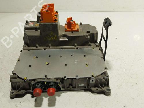 inverterconverter-porsche-taycan-y1a-2019-38568406 main image