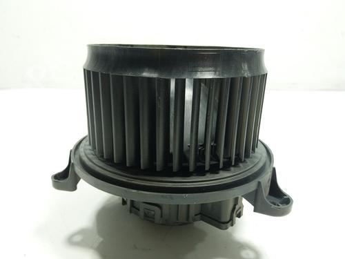 Used Heater blower motor Heater blower motor FORD FIESTA VII (HJ, HF) 1.0 EcoBoost (101 hp) 19499749 19499749