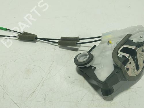 venstre-foran-las-toyota-yaris-cross-mxp_-2020-32158364 main image