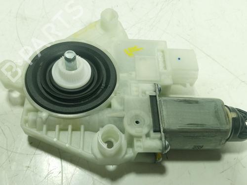 Vindusheismotor høyre bak BMW X4 (G02, F98) xDrive 20 d Mild-Hybrid (190 hp) 30478267