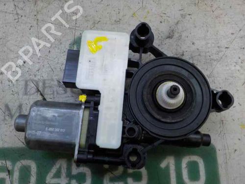 Left rear window motor VW GOLF VII (5G1, BQ1, BE1, BE2) 1.6 TDI | BP5406081E23 
