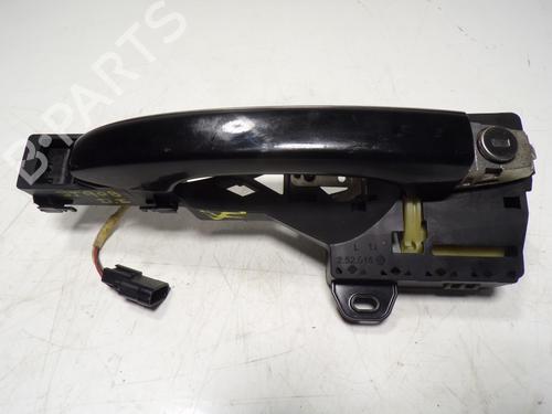 Used Front left exterior door handle Front left exterior door handle 11193840 11193840