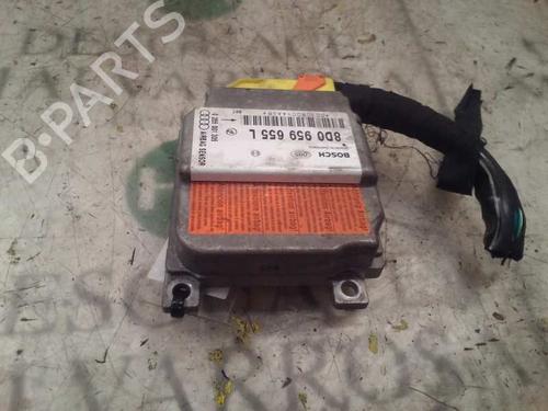 Used ECU airbags ECU airbags AUDI A4 B5 (8D2) 1.8 T (150 hp) 3833688 3833688