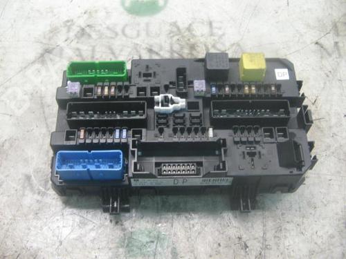 Used Fuse box Fuse box OPEL ASTRA H (A04) 1.7 CDTI (L48) (100 hp) 3743383 3743383