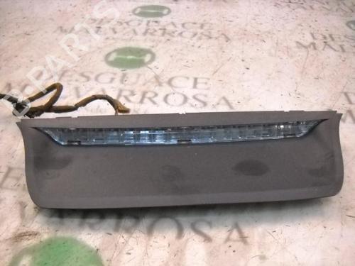 Used Rear center light Rear center light OPEL OMEGA B (V94) 2.5 TD (F69, M69, P69) (130 hp) 10968524 10968524