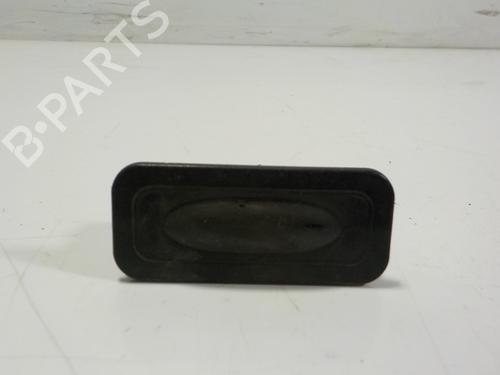 Used Tailgate handle RENAULT CLIO IV (BH_) 1.5 dCi 75 (75 hp) 12108133
