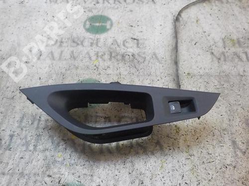 Used Left rear window switch Left rear window switch SEAT LEON (5F1) 1.6 TDI (105 hp) 3997686 3997686