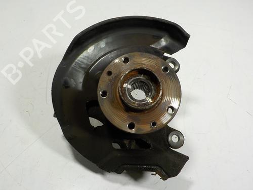 Used Right front steering knuckle RENAULT KADJAR (HA_, HL_) 1.2 TCe 130 (HLMR) (130 hp) 15061278