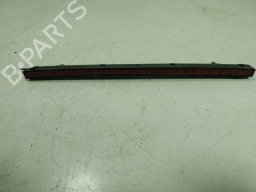 Used Rear center light Rear center light SKODA SUPERB III (3V3) 2.0 TDI (150 hp) 16042469 16042469