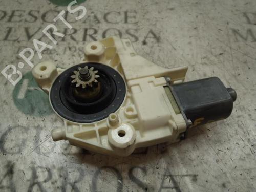 Used Right front window motor Right front window motor FORD FOCUS II (DA_, HCP, DP) [2004-2013] 3818032 3818032