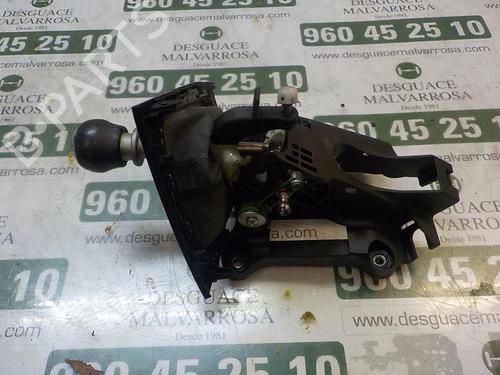 Used Gear lever Gear lever TOYOTA AURIS (_E15_) 1.4 D-4D (NDE150_, NDE150R) (90 hp) 7411294 7411294