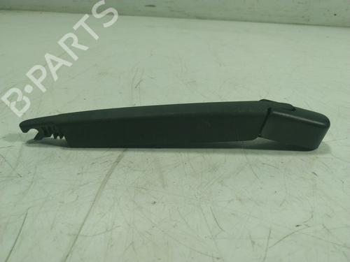 Used Rear windshield wiper arm Rear windshield wiper arm 16726458 16726458