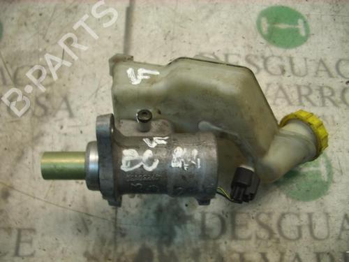 Used Brake master cylinder FORD FIESTA V (JH_, JD_) 1.4 TDCi (68 hp) 3745941