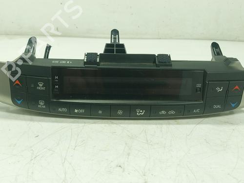 climate-control-lexus-ct-zwa10_-2010-32492887 main image