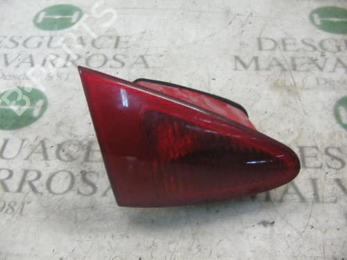 Used Left tailgate light Left tailgate light ALFA ROMEO 147 (937_) 1.9 JTD (937.AXD1A, 937.BXD1A, 937.AXV1A, 937.BXB1A,... (115 hp) 3785209 3785209