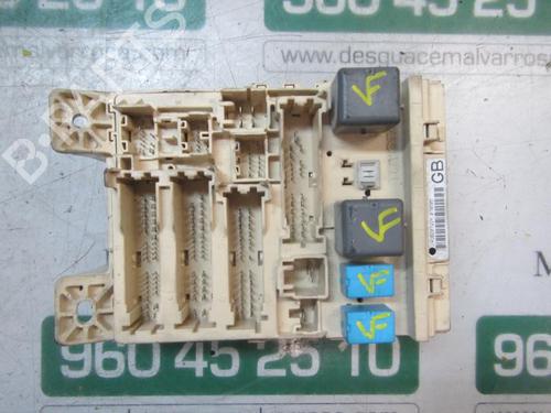 Used Fuse box Fuse box LEXUS RX (_U3_) 330 (MCU38_, MCU38R) (232 hp) 4002591 4002591