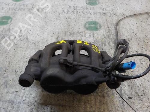 Venstre bremsekaliber foran MERCEDES-BENZ SPRINTER 3-t Van (B906) | BP11549543M105