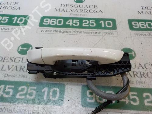 Used Front right exterior door handle VW GOLF VI (5K1) 1.6 TDI (105 hp) 3866941